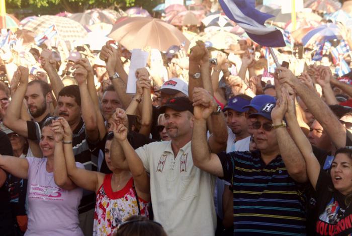 Acto del Coloquio del Encuentro en Holguín