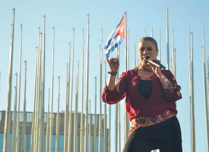 Concierto de Olga Tañon en la Tribuna Antimperialista.