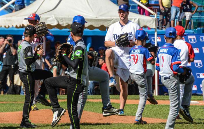 El lanzador zurdo Clayton Kershaw