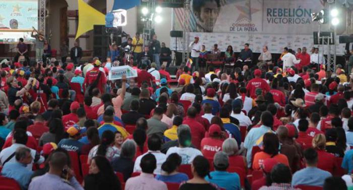 En este contexto, el Presidente Nicolás Maduro llamó a fortalecer “la rebelión del pueblo venezolano y revolucionario”.