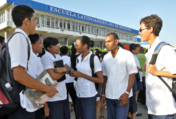 La Escuela Latinoamericana de Medicina de La Habana ha graduado hasta el 21 de julio último a 26 758 médicos de 90 países desde que esa institución fue inaugurada el 15 de noviembre de 1999.