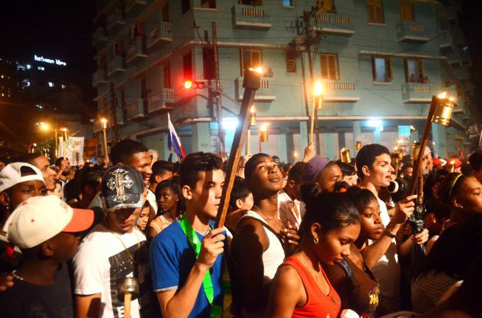Marcha de Las Antorchas en tributo a José Martí, el Héroe Nacional de Cuba, en vísperas del aniversario 163 de su natalicio.