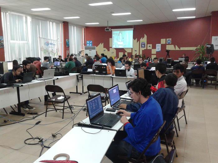 Simultánea de desarrollo de videojuegos más grande del mundo desarrollada en la UCI.