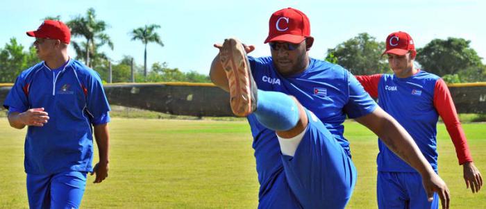Entrenamiento del equipo ciego de avila para enfrentar a partir de mañana la serie del caribe de republica dominicana.