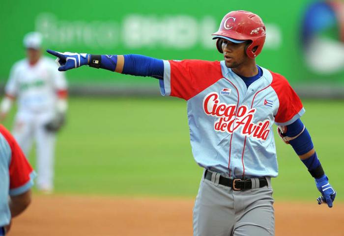 Serie Caribe Dominicana 1 mer juego CUB vs MEX  Lourdes Gourriel