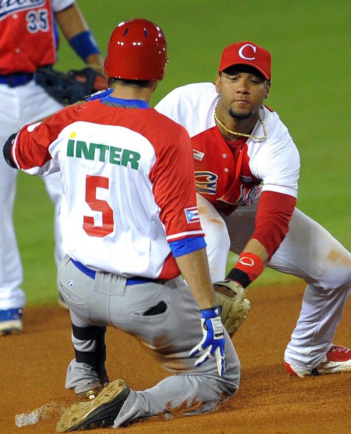 Serie Caribe Dominicana 1 mer juego CUB vs PR jugada en 2da base