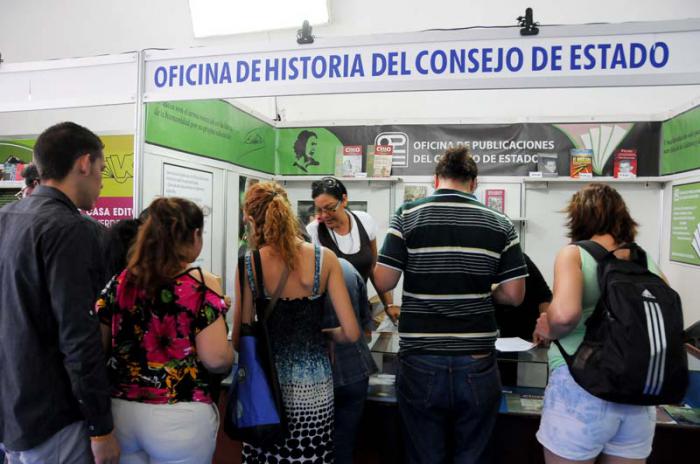 El pabellón K 4 de La Cabaña. XXV Feria Internacional del Libro de La Habana dedicada a Uruguay.