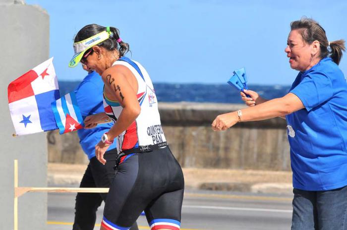 Segundo Campeonato de Trihatlon Habana: Ganador de Media Distancia Gustavo Rodriguez  ESP