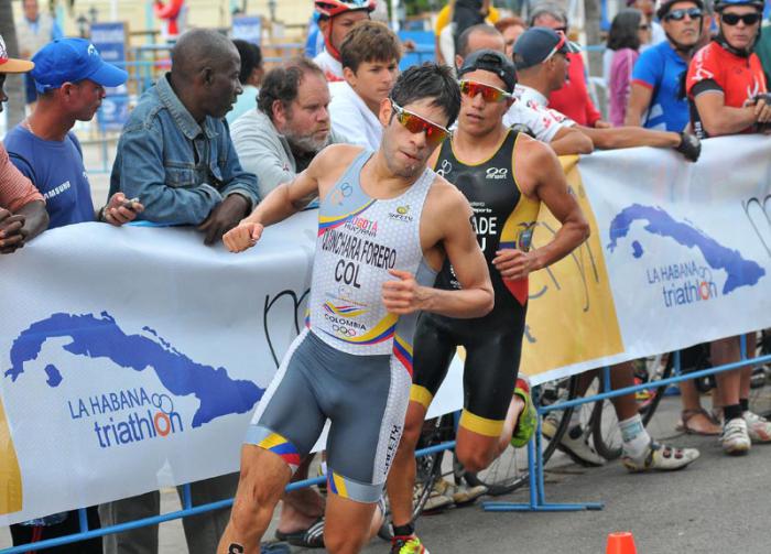 Segundo Campeonato de Trihatlon Habana: Categoria Spring ganador del M De Colombia Carlos Javier Quinchara