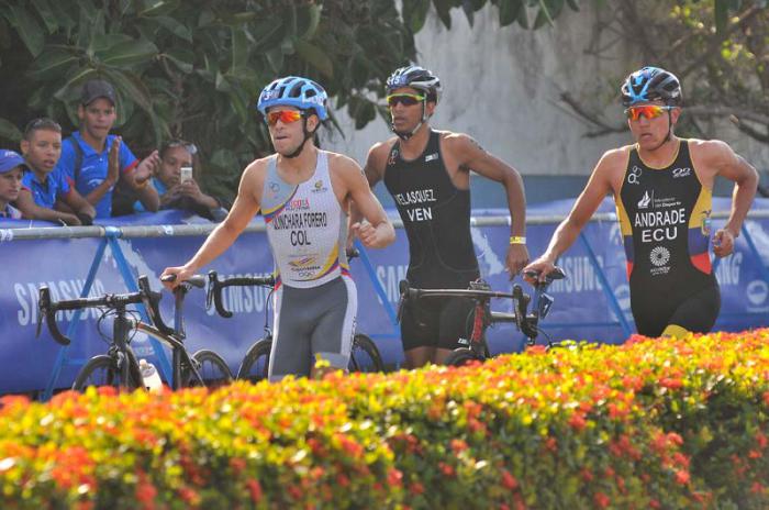 Segundo Campeonato de Trihatlon Habana: Categoria Spring ganador del M De Colombia Carlos Javier Quinchara