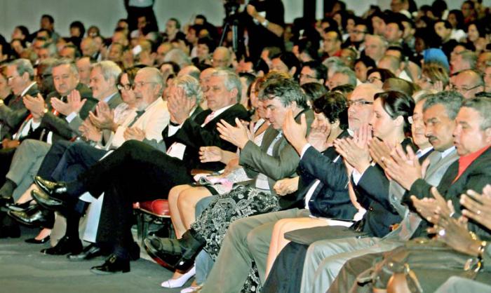 Inaugurado el Congreso Universidad 2016 en el Teatro Karl Marx, presidie el acto Miguel Dìaz Canel bermudez 1er VicePresidente de los Consejos de Estado y de Ministros