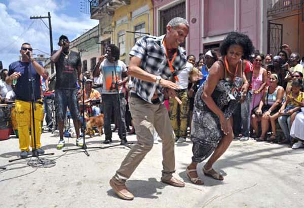 Se inaugura Tmbalaye, la fiesta de la rumba, en el barrio capitalino de Atares.