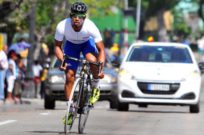 tercer clasico ciclistico a cuba 2da etapa Guantanamo Onel  Santa Clara ganador de las metas volantes