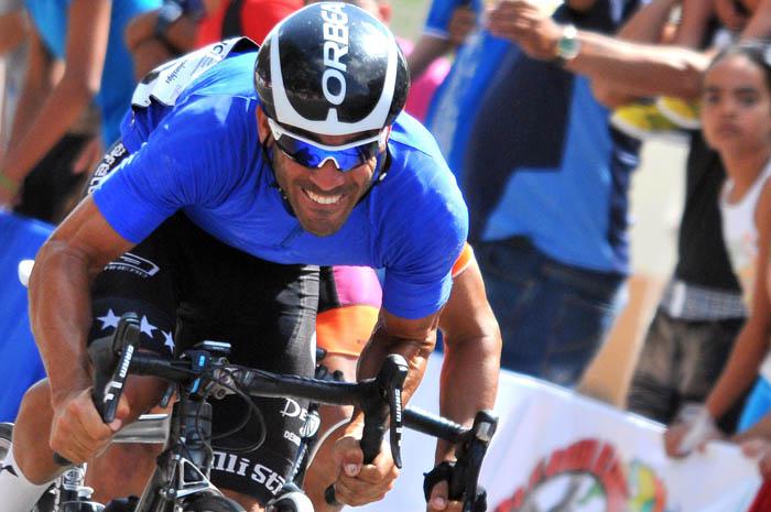 6ta etapa-Camaguey-Ciego Jans Carlos Arias se pone al frente de la vuelta.
