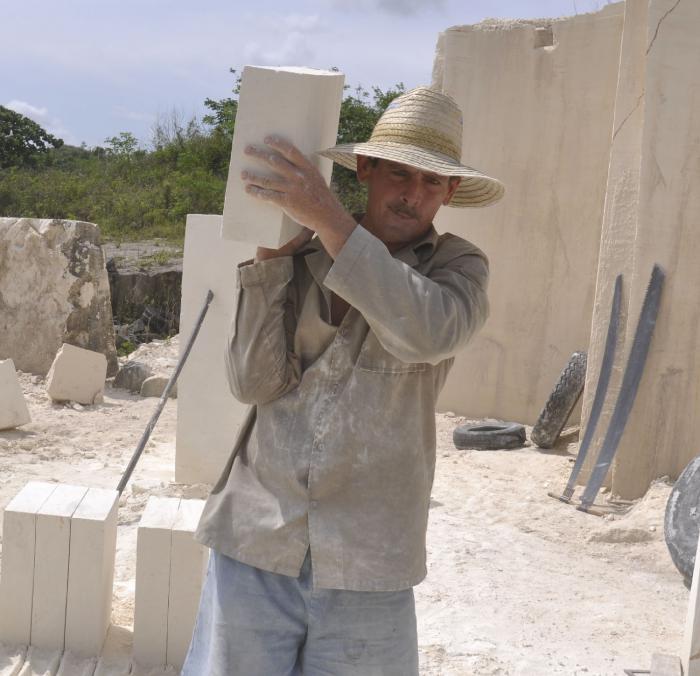 Los integrantes del Grupo reconocieron que el territorio consolida el programa con plena conciencia de que este constituye una de las fuentes principales para la fabricación de viviendas por esfuerzo propio