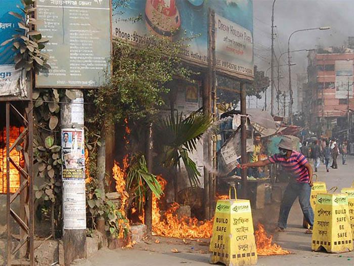 Violencia electoral en Bangladesh