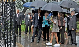 Barack Obama, en plaza de armas