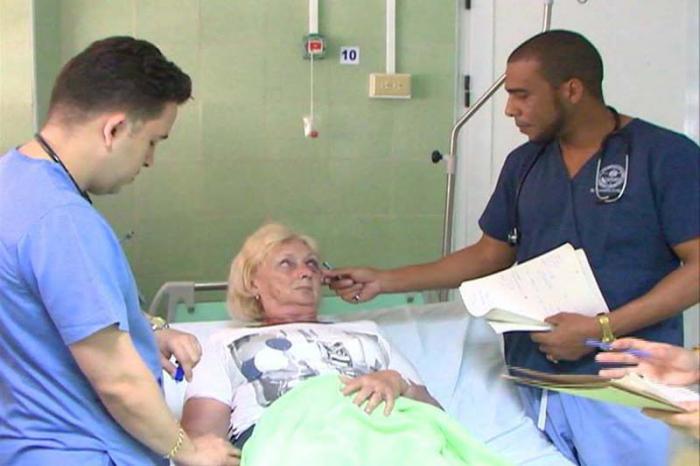 La totalidad de los turistas accidentados fueron recluidos inicialmente en el hospital provincial universitario Camilo Cienfuegos, de Sancti Spíritus.