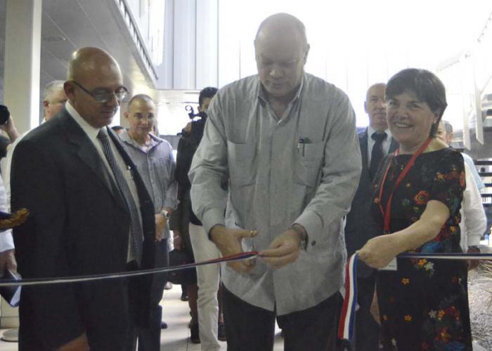 FECONS 16. Pabexpo. Rodrigo Malmierca (Ministro del MINCEX), Paulina Saball (Ministra de Vivienda y Urbanismo en Chile)