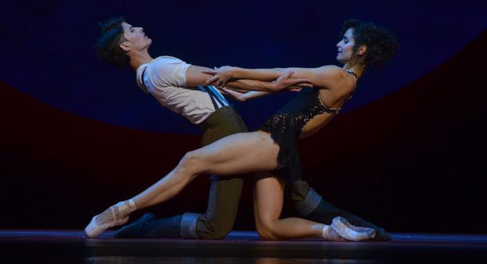 El pas de deux de Carmen (Laura Treto)  y Don José (Javier Rojas), uno de los mejores momentos de la versión de Carlos Acosta de Carmen.