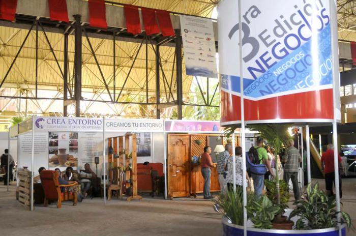 3ra Feria de Negocios efectuada en ExpoCuba con cooperativas y empresarios.