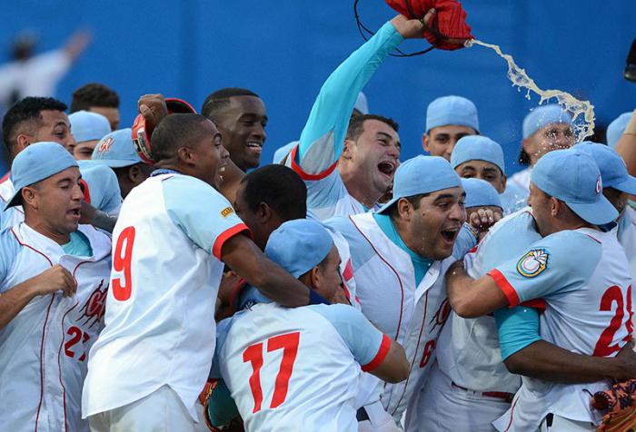 Beisbol-Final-Serie-55-CA vs PR 7mo play Gana ciego de avila 8 x 0 y gana el titulo