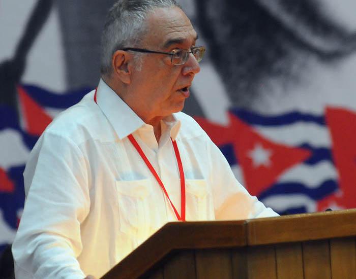 Leonardo Andollo Valdés, miembro del Comité Central y Segundo jefe de la Comisión de implementación y desarrollo.