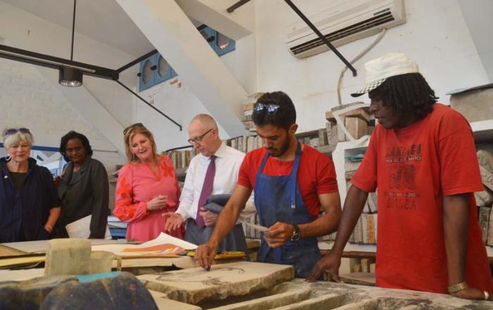 Comisión cultural de EE.UU de visita en el Instituto Superior de Artes (ISA).