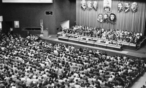 Fidel en el 3er. Congreso del Partido.
Foto:Mario Ferrerl, 4 de febrero de 1986.