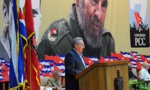 Sesión inaugural del Séptimo Congreso del Partido en el Palacio de las Convenciones de La Habana