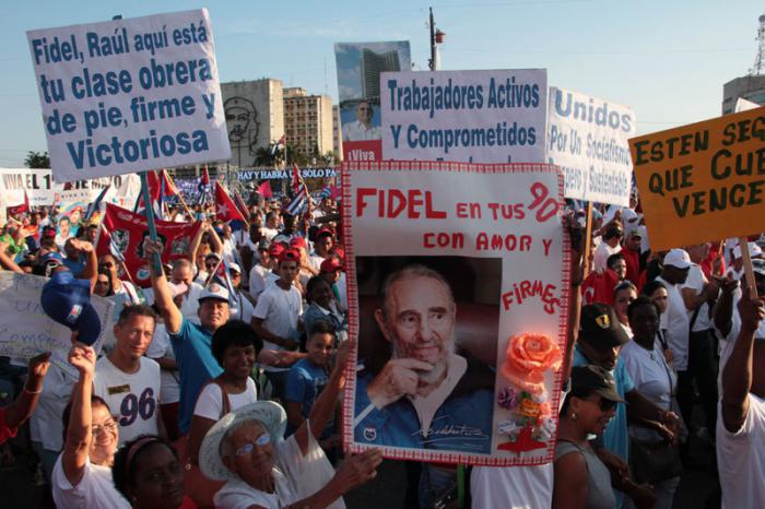 desfile primero de mayo