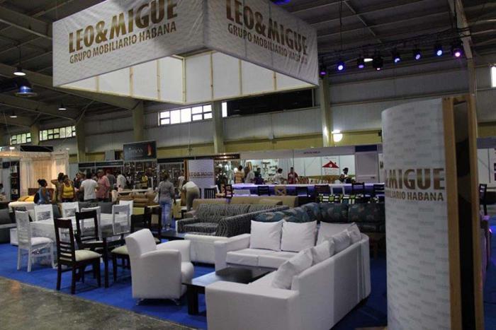 stand de Leo y Migue en la feria Arte para Mamá