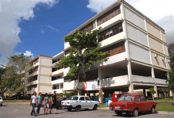 Uni­versidad de Camagüey Ignacio Agramonte Loy­naz. Foto: Rodolfo Blanco Cué (ACN)
