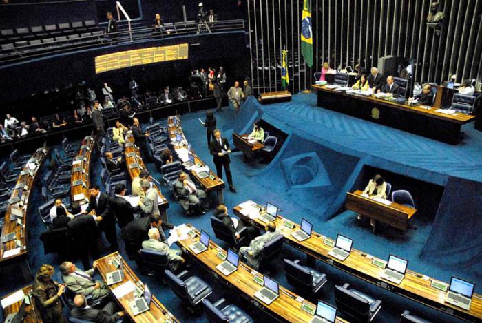 El presidente del Senado de Brasil enfrenta 11 investigaciones en la Corte Supre­ma