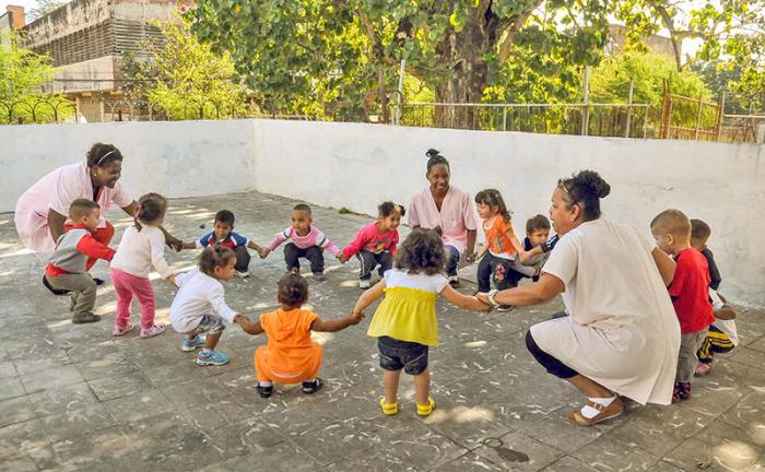 Recorrido por círculos infantiles.  Círculo infantil Los Alelíes en el Municipio Guanabacoa