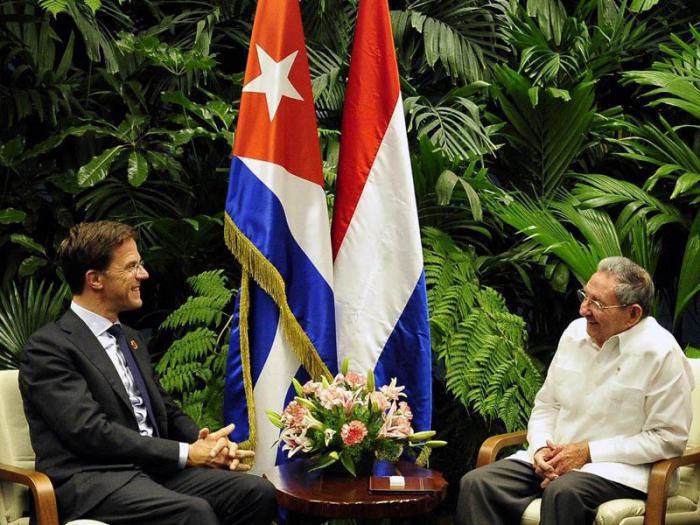 Recibió Raúl al Primer Ministro y Ministro de Asuntos Generales del Reino de los Países Bajos
