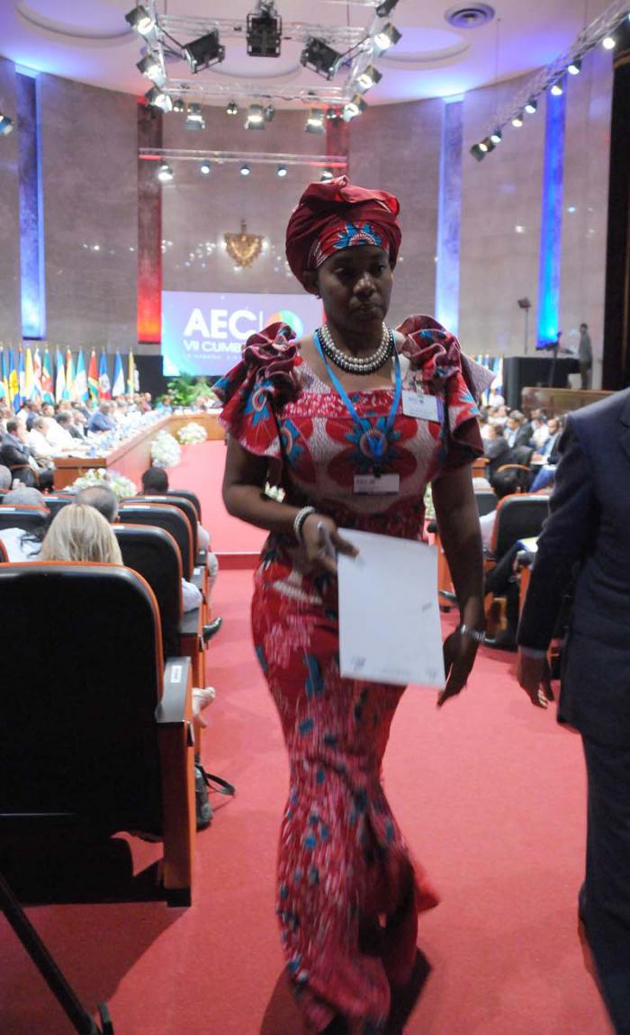 El General de Ejército Raúl Castro Ruz, Presidente de los Consejos de Estado y de Ministros, clausuró en el Palacio de la Revolución  la VII Cumbre de la AEC.