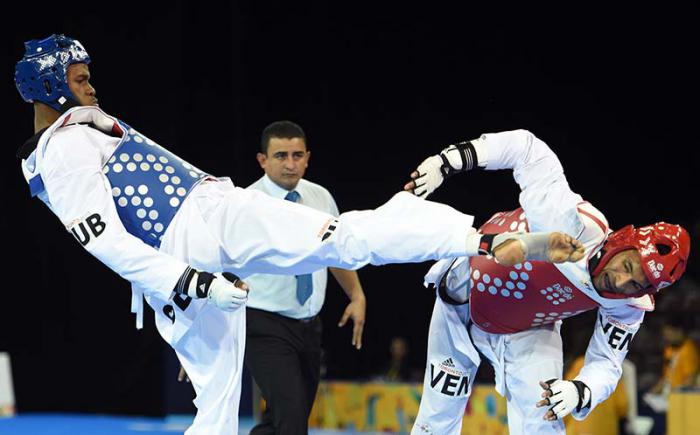 Rafael Alba oro en +80 kg en los panamericanos toronto 2015 vs Carlos Rivas de Venezuela 11 x 4