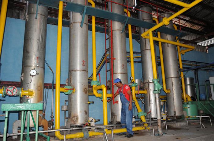 Desde hace casi 30 años en Tuinucú se obtiene gas carbónico. 
