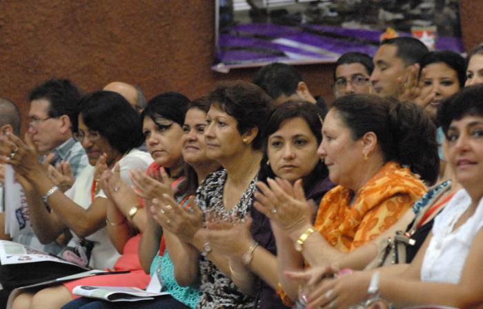 Asamblea Nacional Pioneril. Ena Elsa Velzquez (Ministra de Educación). Comisión de Educación, Alba Rosa Hernández (Funcionario del Comité Central), Sucely Morfa (Secretaria de la UJC), Aimara Guzman (Presidenta de la OPJM), Yuniasqui Crespo (Funcionaria de la UJC)