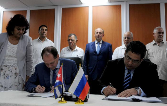 CUBA-LA HABANA-FIRMAN CUBA Y RUSIA CONTRATO DE SUMINISTROS Y REP