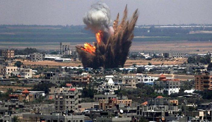 Una fuente de las fuerzas de seguridad kurdas afirmó que “se tra­ta del mayor atentado cometido en la ciudad” de Qamishli. 