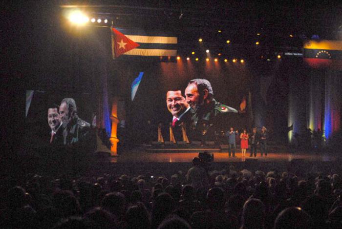 Homenaje de Venezuela a Fidel por sus 90 años. Corazón llanero. Teatro Karl Marx.