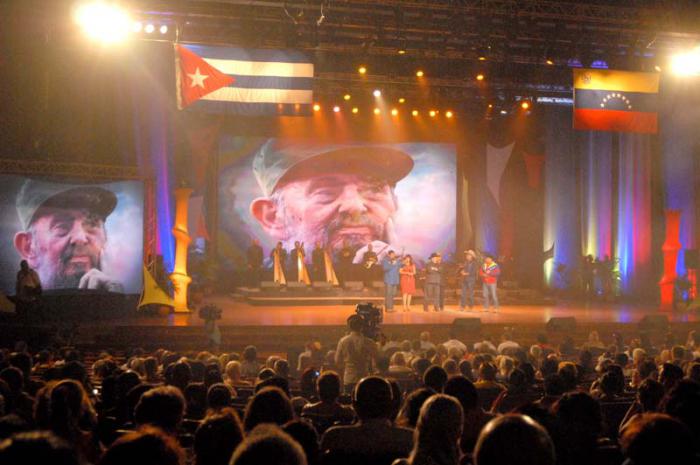 Homenaje de Venezuela a Fidel por sus 90 años. Corazón llanero. Teatro Karl Marx.