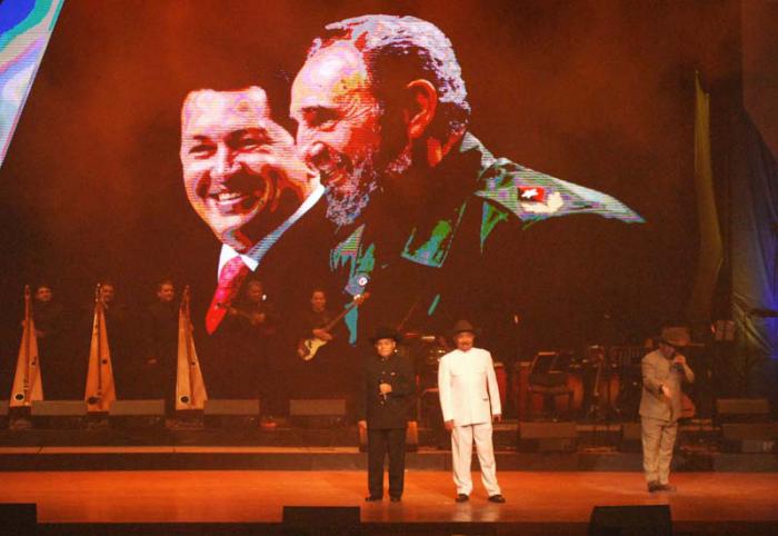 Homenaje de Venezuela a Fidel por sus 90 años. Corazón llanero. Teatro Karl Marx.