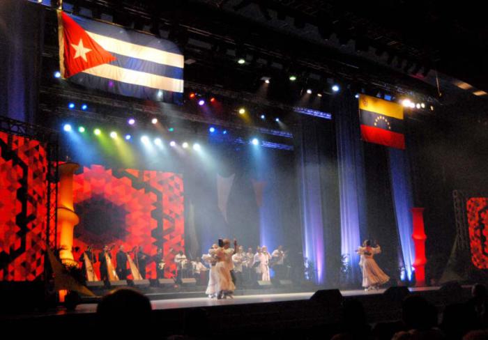 Homenaje de Venezuela a Fidel por sus 90 años. Corazón llanero. Teatro Karl Marx.