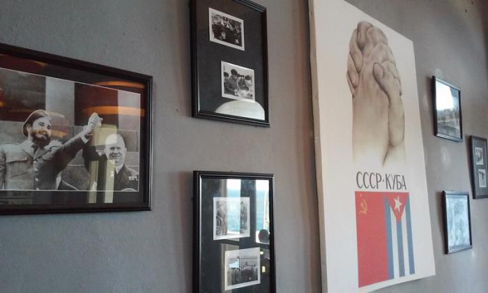 El actual apoderado del mundialmente reconocido Bufete Gowlings en Cuba dice sentirse cubano, porque admira la nobleza del líder revolucionario Fidel Castro y se preocupa por el futuro de la Isla.