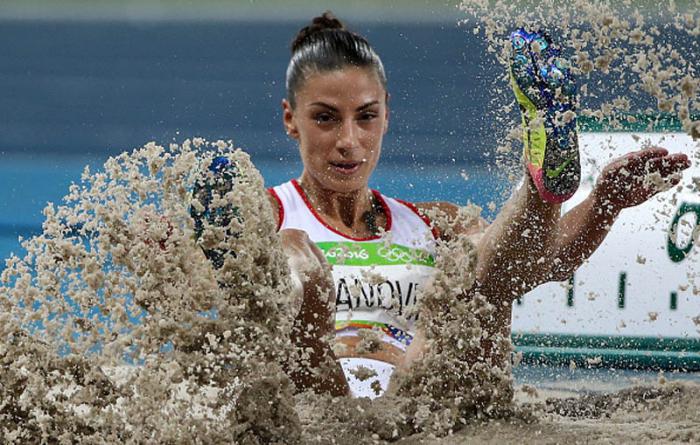 Ante la oposición de las norteñas Tianna Bartoletta y Brittney Reese, la serbia Ivana Spanovic, tiene casi seguro el diamante en el salto largo. 