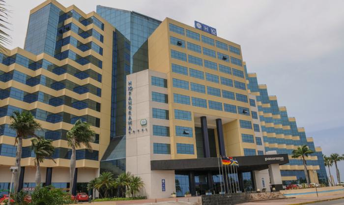 Desde hace cinco años, el Habana Panorama es administrado por la cadena española H10 Panorama, de acuerdo con estándares internacionales de confort y calidad.