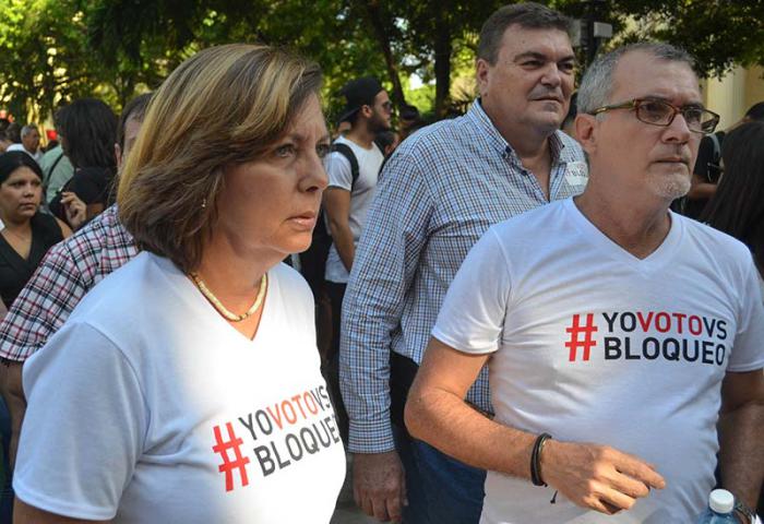 Avispero contra el Bloqueo en la Universidad de La Habana.